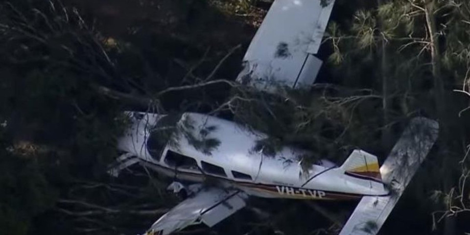 (UZNEMIRUJUĆI VIDEO) Avionska nereća koja ledi krv u žilama! Odjeknula strašna eksplozija, meštanka otkrila detalje tragedije!