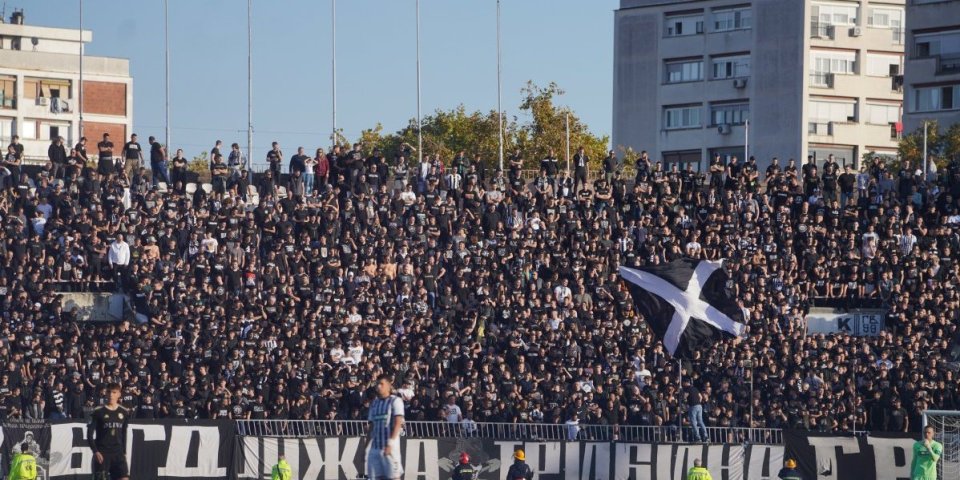 Ogrejaće, obasjaće! Partizan pokrenuo specijalnu akciju: Sezona počinje sada! U prodaji sezonske karte za mečeve u Humskoj! (FOTO)