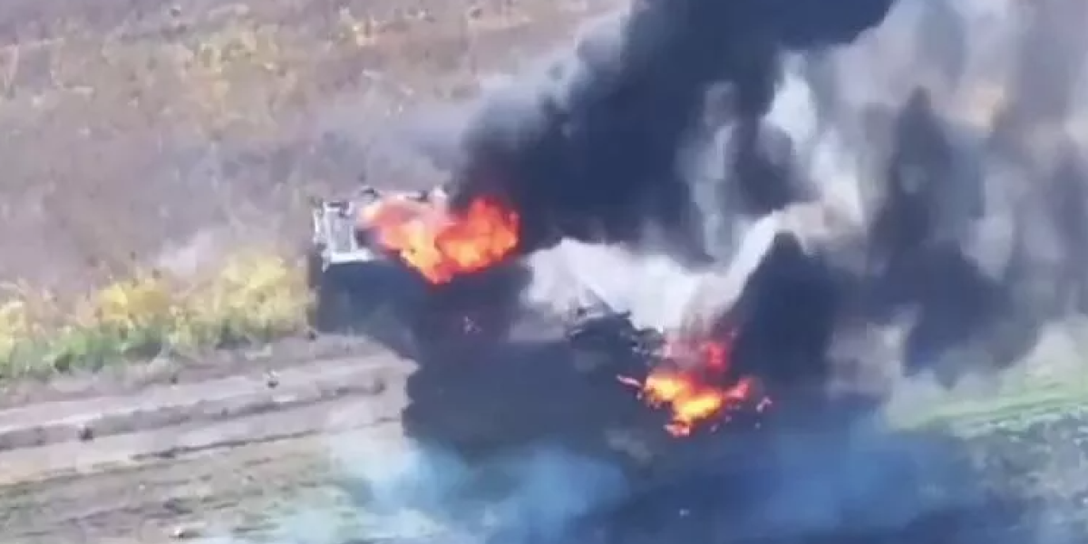 (VIDEO) Brutalan kontranapad Rusije! Marinci iz zasede zbrisali moćnu ukrajinsku kolonu! Pojavile se stravične scene iz Kurska...