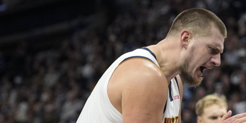 Poklonite se najboljem košarkašu današnjice! Jokić ispisao nove stranice istorije NBA lige (VIDEO)