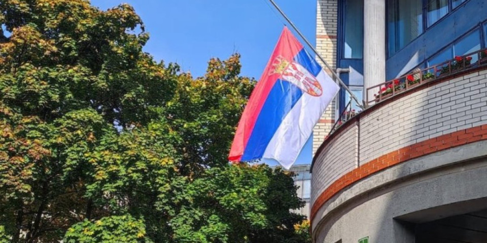 Zastave na pola koplja: Sutra Dan žalosti u Kraljevu