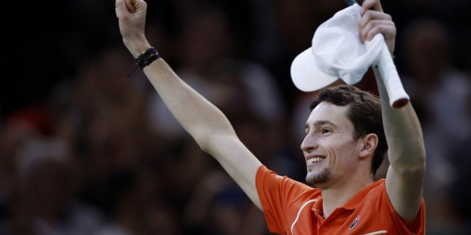 Bez muke dotukao Poljaka: Hačanov je prvi četvrtfinalista Vimbldona