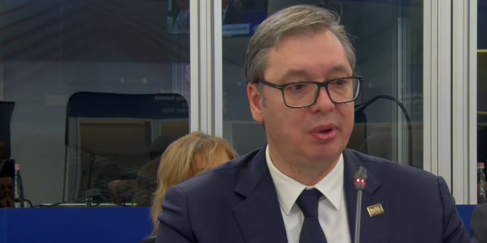 ISTORIJSKI NAJHRABRIJI GOVOR PRED 46 LIDERA! Vučić se obratio na Samitu evropske političke zajednice! (VIDEO)