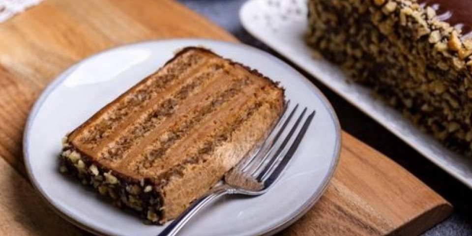 Kremasta nugat torta: Odlična je za sve prilike, a teško joj je odoleti
