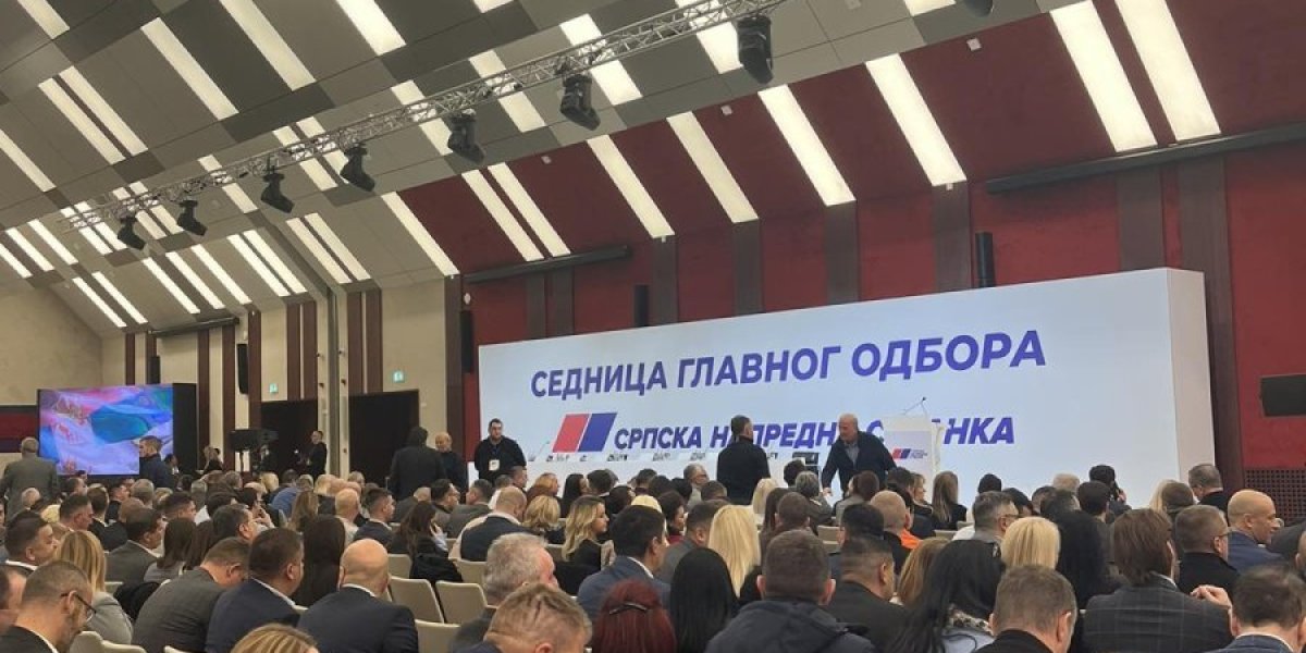 Bolesni od mržnje: Đilasovci zatražili da SNS bude zabranjen