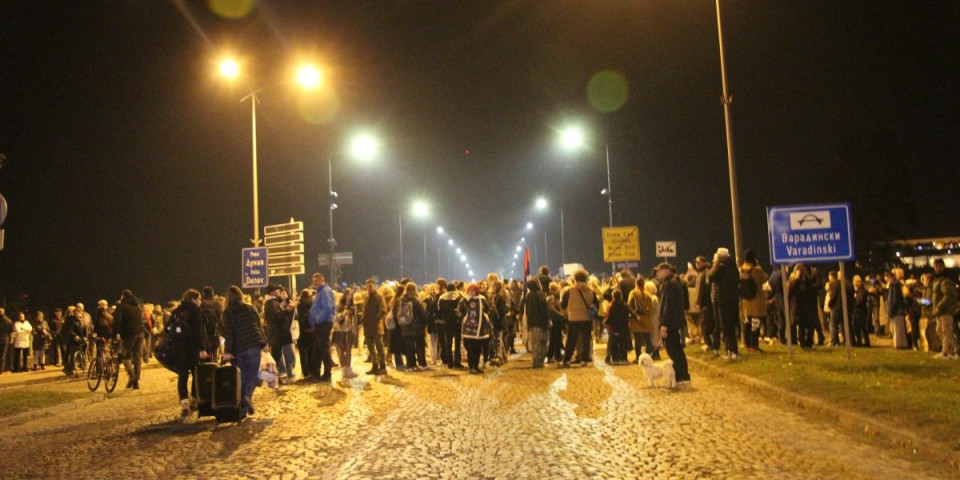 Šolakovci se opet nadaju Petom oktobru! Ne žele da prihvate da su protesti opozicije propali (VIDEO)