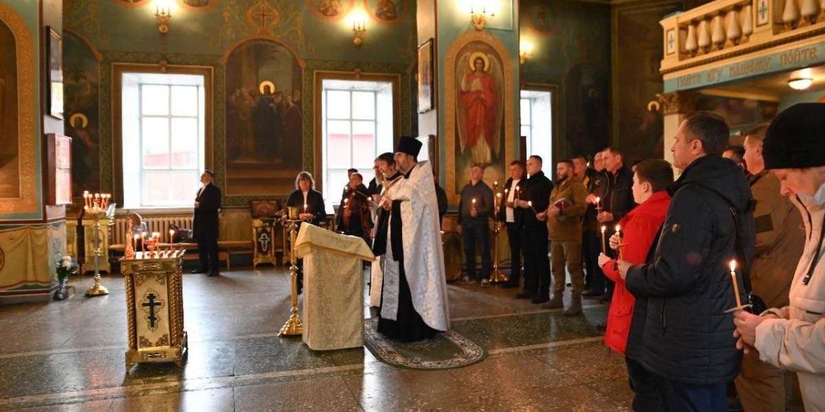 Bratska podrška iz Volgoroda! Molitva i sveće za nastradale u Novom Sadu (FOTO)