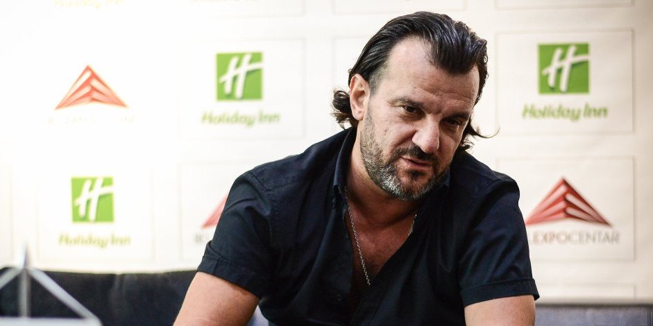 (FOTO) Aca Lukas sa dve bivše žene u sendviču: "Obe sam ih oterao u pi*ku materinu"