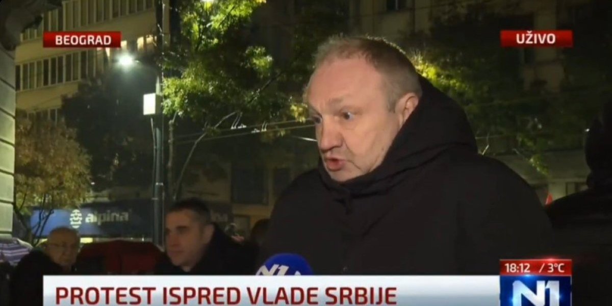 "Padaće još nadstrešnica!" Gazda opozicije došao na svoj protest i počeo da širi strah u narodu! (VIDEO)