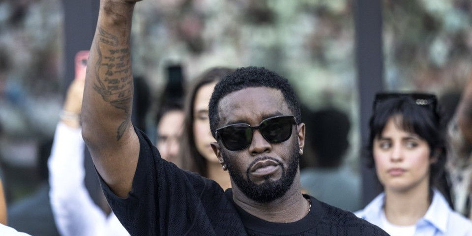 Procureo prvi snimak Paf Dedija iz zatvora: Ovako danas izgleda ozloglašeni reper nakon godinu dana iza rešetaka (VIDEO)