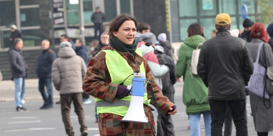 Osvanuo jeziv snimak: Pogledajte šta govore ovi blokaderi - reči koje lede krv svakom pravom Srbinu