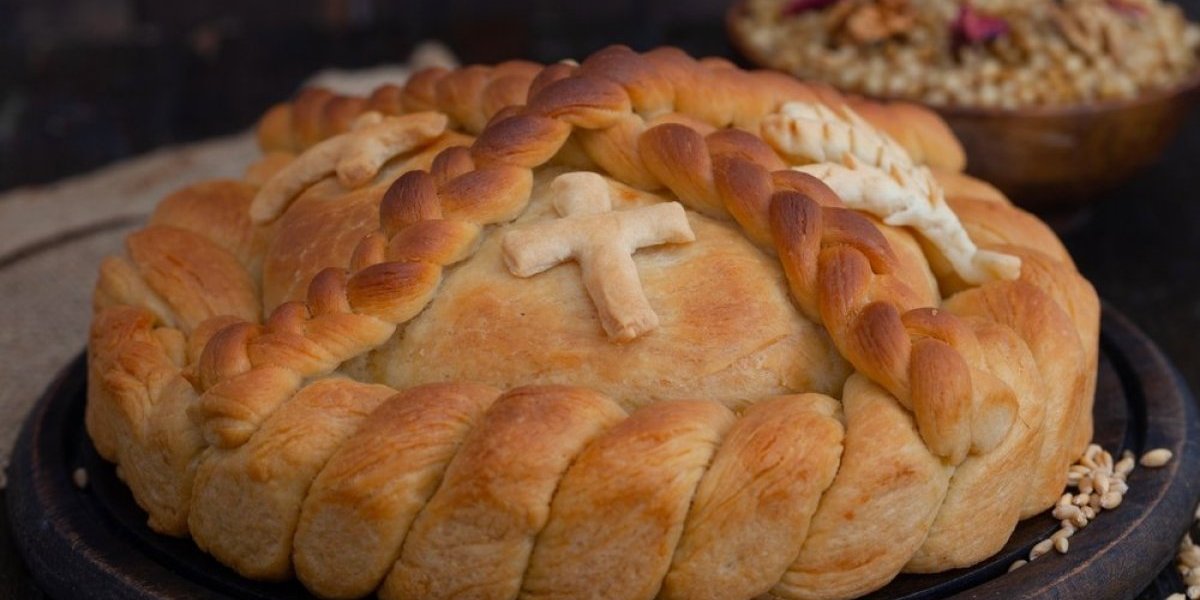 Sami napravite ukrase za slavski kolač! Potrebna su samo 3 sastojka i oblikovaćete ih lako