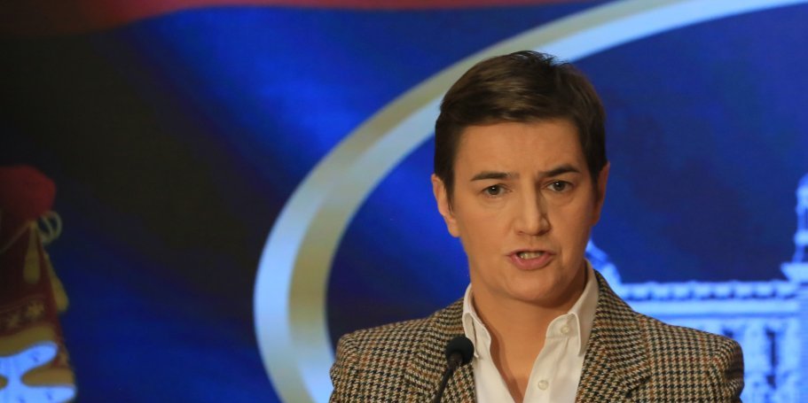 Snajperisti na krovu Skupštine! Brnabić se hitno obratila: To je bezbednosni protokol koji je uvek važio, osim kada su ih oni sklonili da bi neko ubio njihovog premijera!