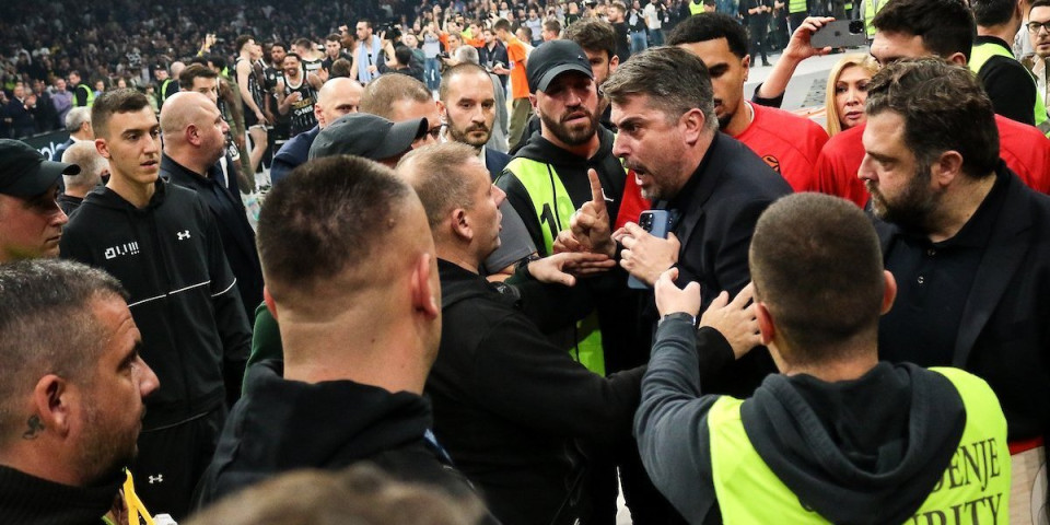 Potencijalni problem za Partizan!? Olimpijakos hitno reagovao i uložio žalbu! Ovaj čovek je napao Barcokasa! (FOTO)