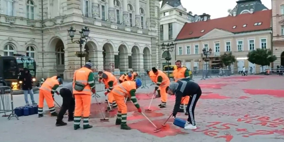 Unakazili Trg, pa napali radnike "Čistoće"! Vandali u Novom Sadu nasrnuli na ljude koji su čistili njihovo smeće!