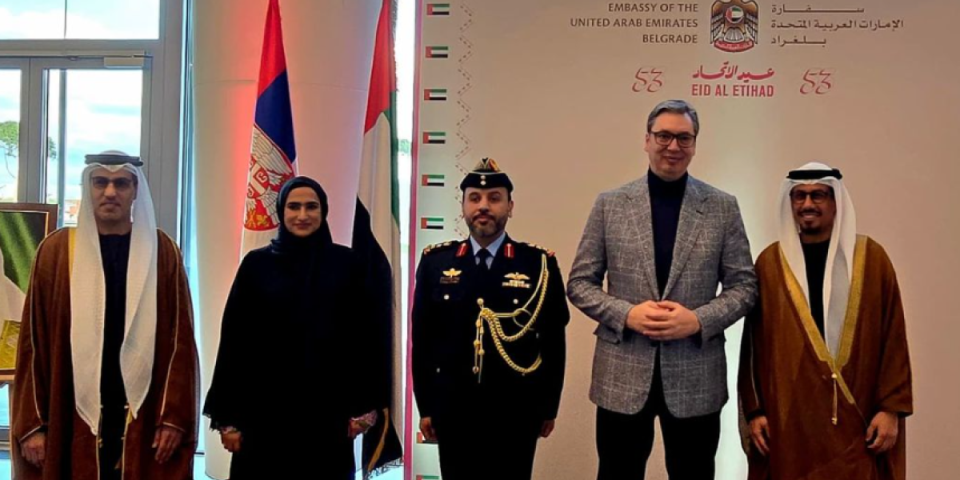 Vučić na prijemu Nacionalnog dana UAE: Ostajemo čvrsto posvećeni daljem razvoju i unapređenju saradnje između Srbije i Ujedinjenih Arapskih Emirata!