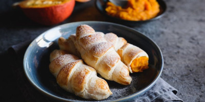 Najbolje ledene kiflice: Recept naših baka, a zbog jednog trika biće mekše i lepše