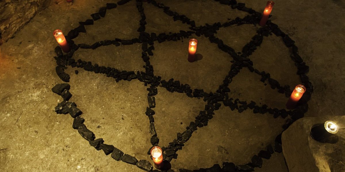 Sekte prolivaju krv i u 21. veku: Ubijaju ljude u jezivim ritualima smrti, izvode razne obrede, a žrtve su im često i deca!