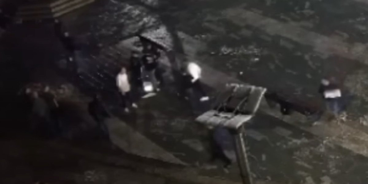 Tuča na gradskom trgu