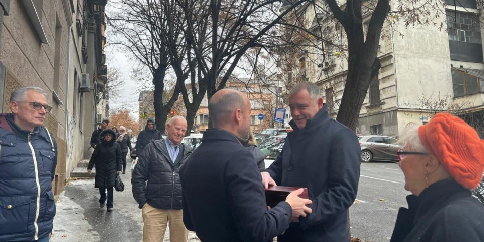 Vidović: Nastavljamo sa podrškom stambenim zajednicama u uređenju zgrada i fasada (FOTO)