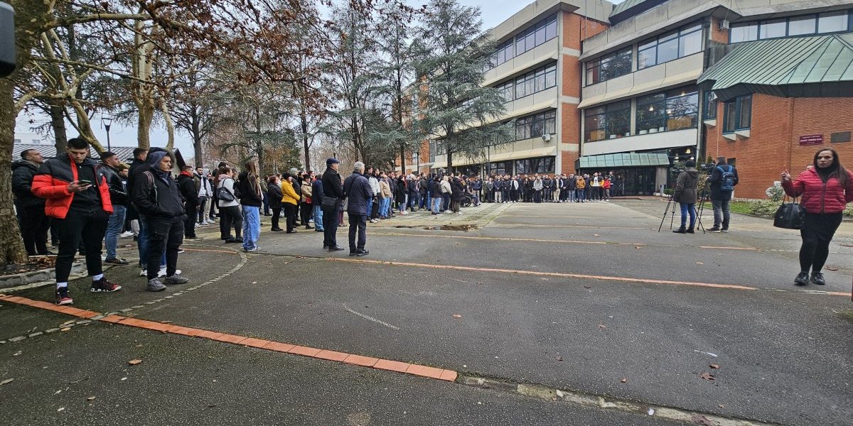 'Neki ljudi žive u balonu svojih laži' - Ispunjeni su svi zahtevi, šta još treba?