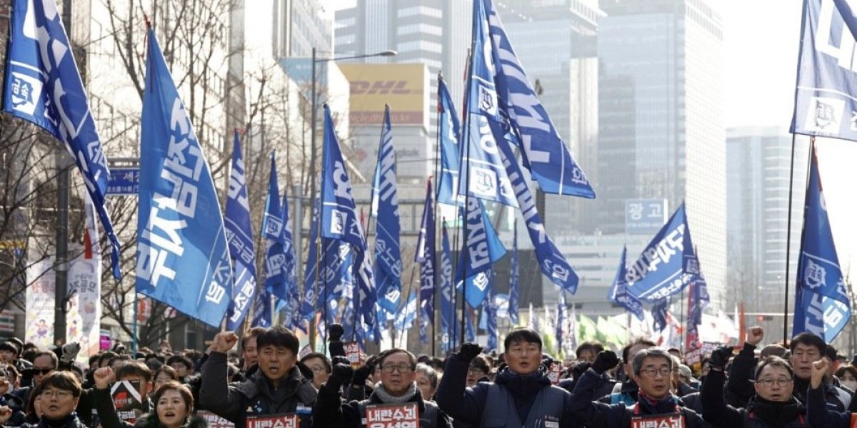 Protesti protiv Jolove vlastu na ulicama Seula