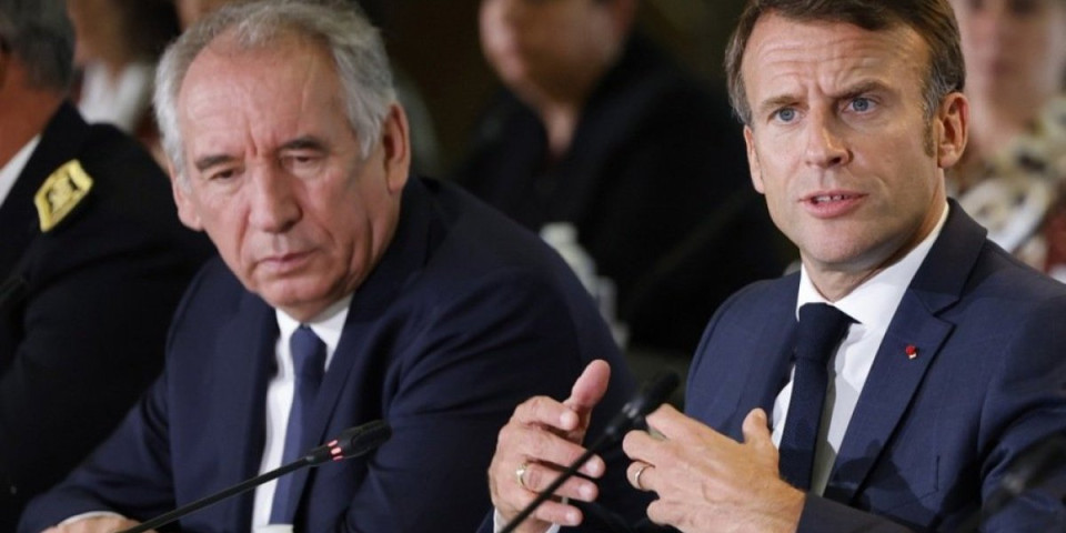 Sudbonosna sednica u toku: Moćna sila ostaje bez vlade?!