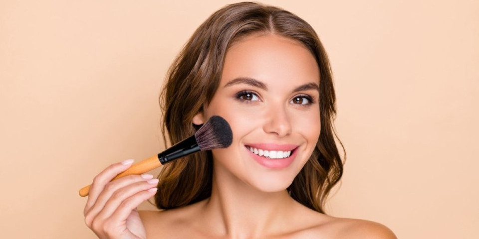 Skratite šminkanje na 10 minuta: Uštedite vreme, ali i živce