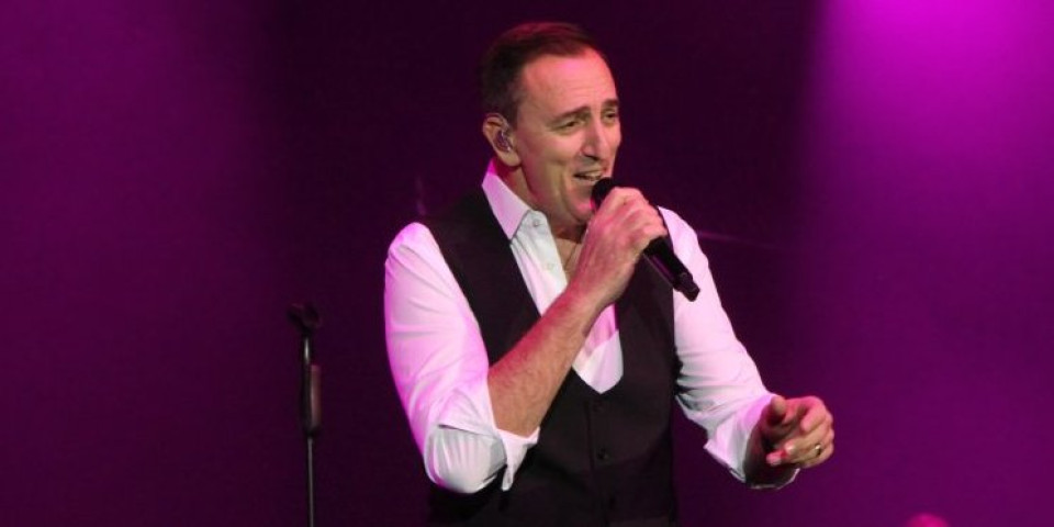 Sergej Ćetković napravio gala slavlje za 50. rođendan - Ovaj kolega mu je pevao (FOTO)