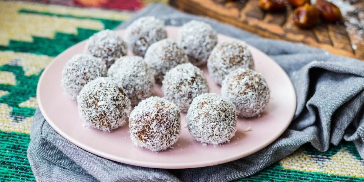 Brze posne kokos kuglice! Toliko su slatke da će vam svi tražiti recept - preukusne su