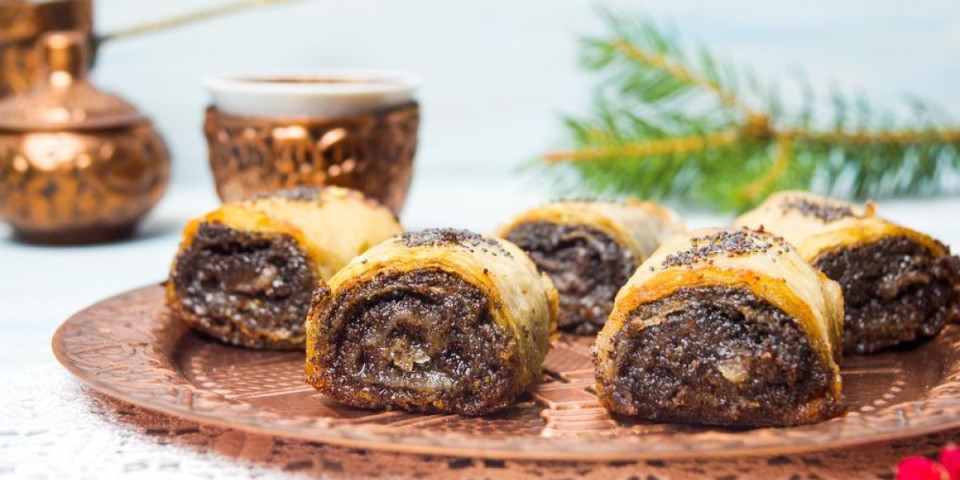 Baklava sa makom ili Sandokan pita! Najsočniji kolač ikad, a gotov za samo 10 minuta