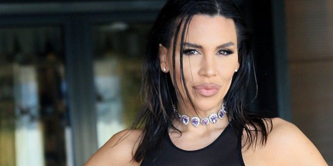 Kaju optužili da je kriva za smrt svog prijatelja: "Tresem se dok pričam o ovome"