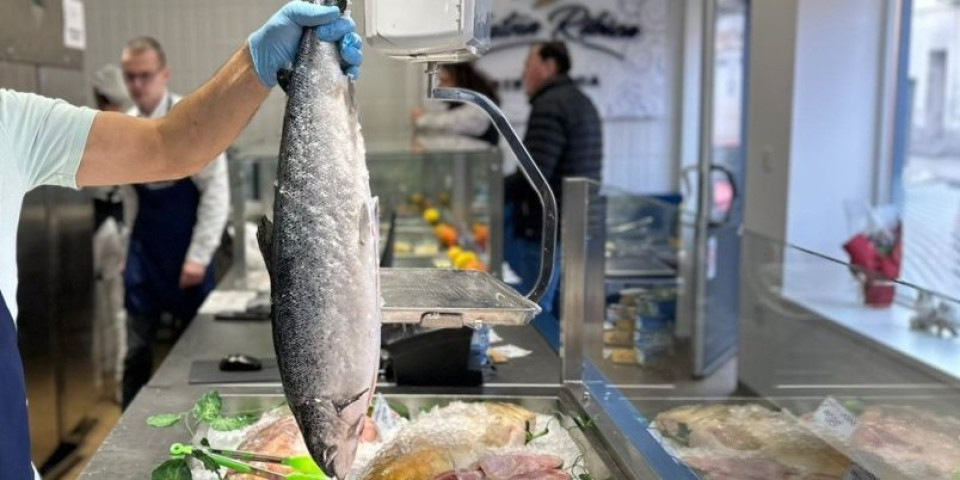 "Frka" u ribarnici: Neće da rade za male pare