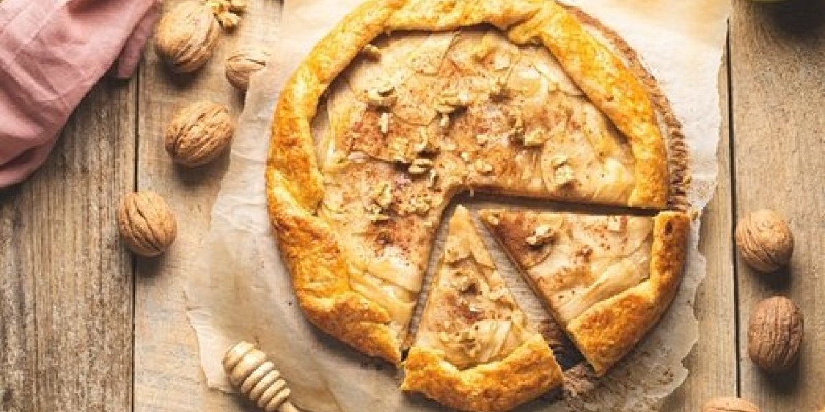 Iz rerne izvire miris jeseni: Najukusniji tart sa medom i orasima