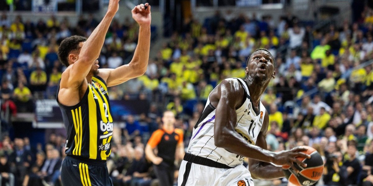 Fener u problemu! Bez jednog od najboljih protiv Partizana
