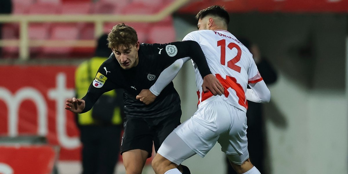 Jovanović spasio Partizan! Crno-beli sa desetoricom srušili Radnički na "Čairu"! (VIDEO)