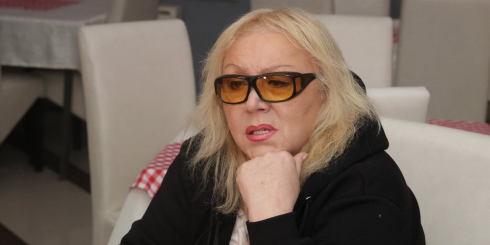 "Zaobiđi me da ne bi na*ebao": Zorica Marković postrojila pola Elite - Niko ne sme da pisne
