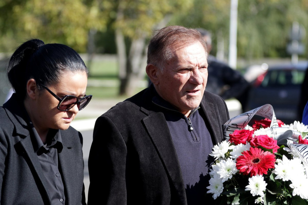 Miloš Bojanić doživeo veliku porodičnu tragediju: "Pala je kao pokošena, a imala je samo 48 godina"