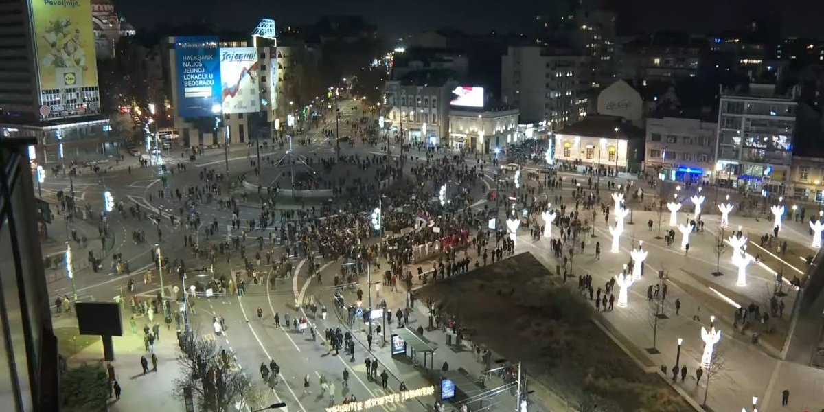 ZAVRŠEN PROTEST! Oglasio se predsednik Vučić - Drekavac Milivojević postao lider protesta  (FOTO/VIDEO)