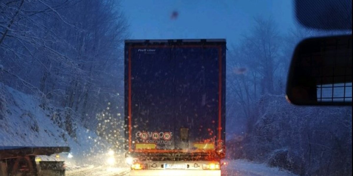 Zabelela se Srbija! U jednom mestu napadalo 20 centimetara snega