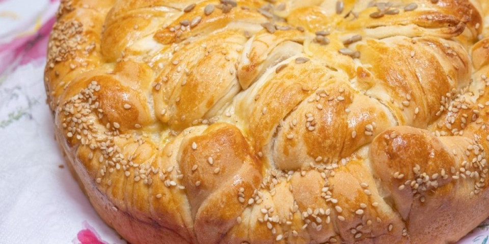 Domaća pogača za Božić: Po receptu naših baka od koje miriše cela kuća