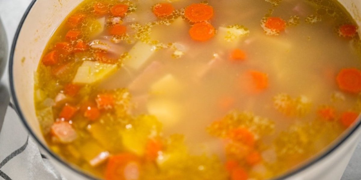 Idealno vreme za kuvanje domaće supe: Ključ za bogatstvo ukusa i hranljivosti