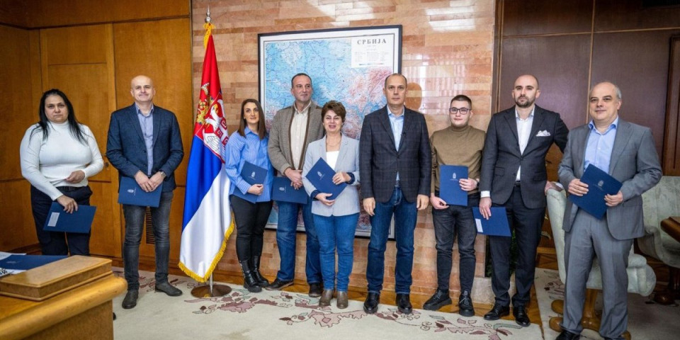 Za nedelju dana u Srbiju se vratilo 16 lekara! Molbu da se vrati, tražio i sveštenik, a evo gde želi da radi