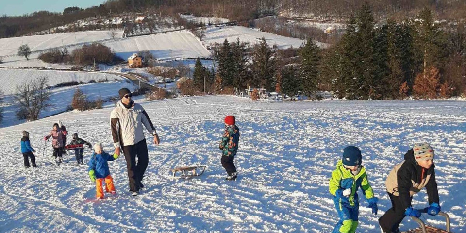 Evo gde je besplatno skijanje tokom zimskog raspusta, a ima i žičara!