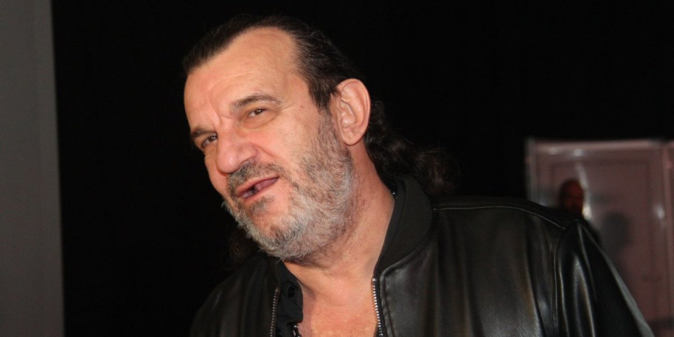 Aca Lukas razbio letnju sezonu, pa održao lekciju kolegama: "K**čim se, a vi na obuku"