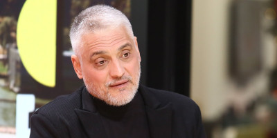 Čeda Jovanović, novopočeni simpatizer blokadera i nekadašnji navijač "Crvene zvezde", podelio je, blago rečeno iznenađujuće storije na svom Instagram profilu.