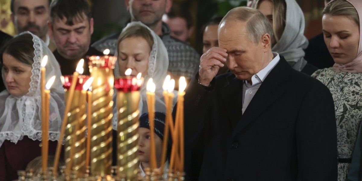 (VIDEO) Oči celog sveta uprte u Moskvu! Putin proslavio Božić sa ovim ljudima: Dočekao najradosniji praznik sa herojima!