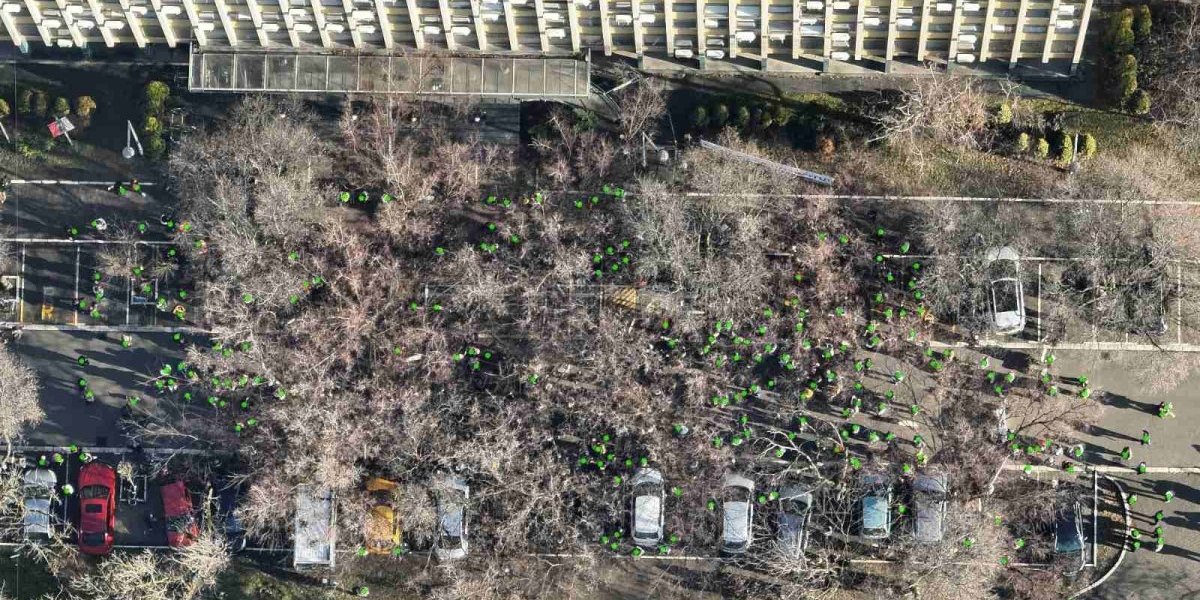 Ponovo protest u Novom Sadu: Među okupljenima i "studenti" Ješić i Pogačar (FOTO)