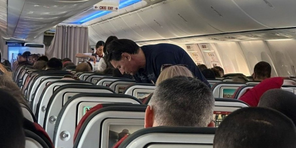 Drama u avionu! Srpski lekar spasio život devojčici (5): Heroj i van fudbalskog terena!