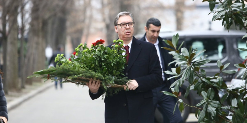 (FOTO) Oproštaj od velikog umetnika: Predsednik Vučić na poslednjem isrpraćaju Milorada Milinkovića